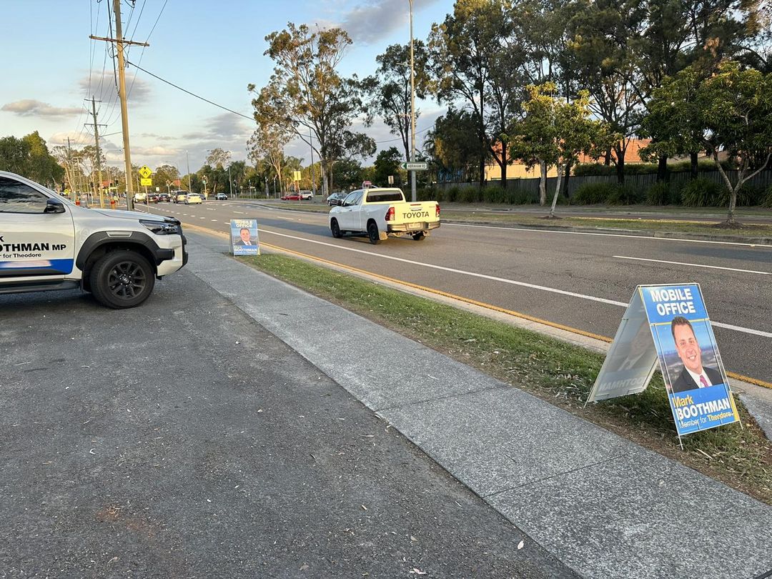 Community Roadside Upper Coomera